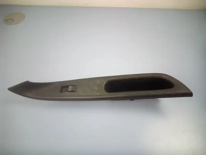 Mazda 6 (2005 - 2007) GJ6A684LI Кнопка стеклоподъемников — фото 1