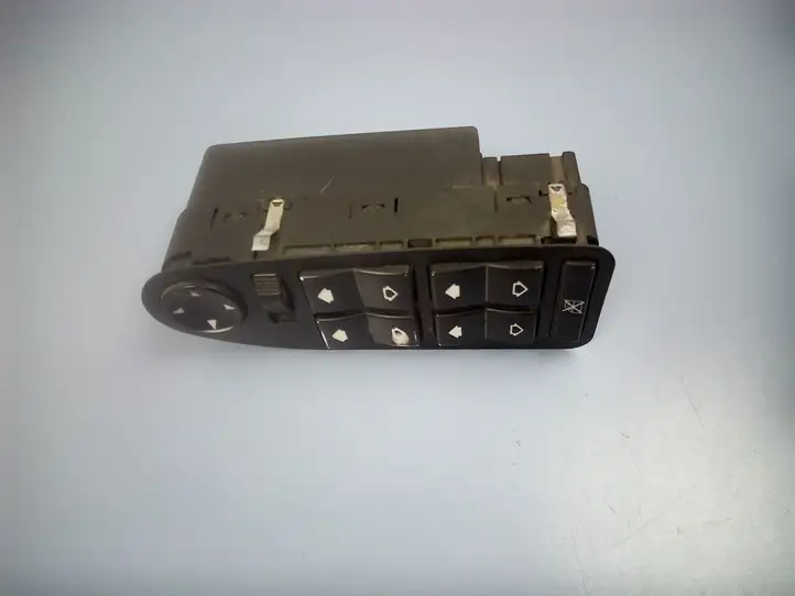 BMW 5 E39 (1996 - 2003) 61318368987 Кнопка стеклоподъемников — фото 1