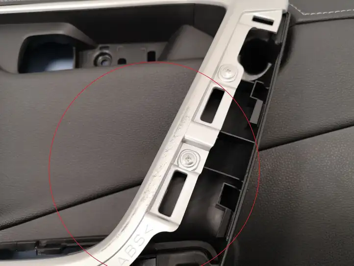 Toyota RAV 4 (XA50) (2018 - ) 67614X1B18 Обшивка задней двери — фото 6