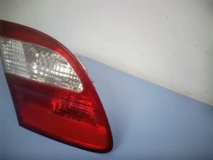 Mercedes-Benz E W211 (2002 - 2009) A2118201364 Задний фонарь в крышке багажника — фото 3