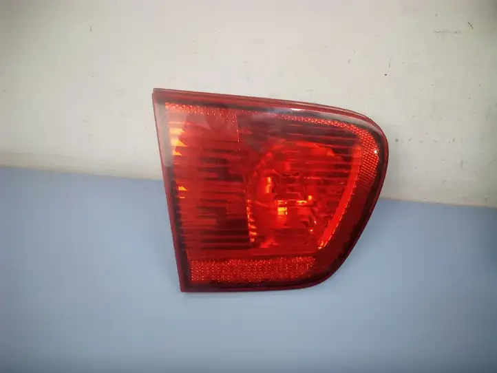 Seat Ibiza III (6L) (2002 - 2008) 6K6945091B Задний фонарь в крышке багажника — фото 1