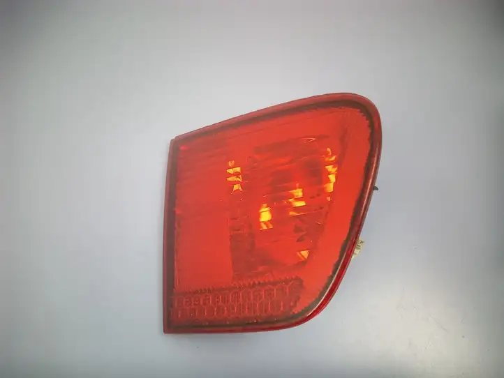 Seat Ibiza III (6L) (2002 - 2008) 6K6945091B Задний фонарь в крышке багажника — фото 5