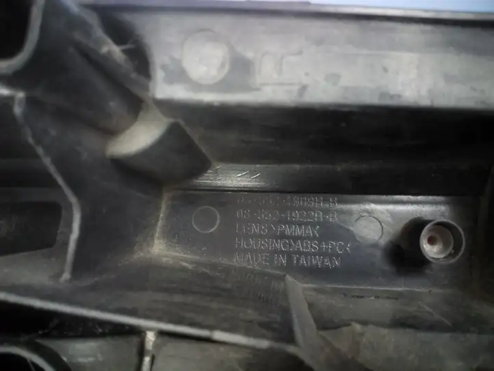 Citroen Berlingo (1996 - 2002) 085521922RB Задний фонарь в кузове — фото 5