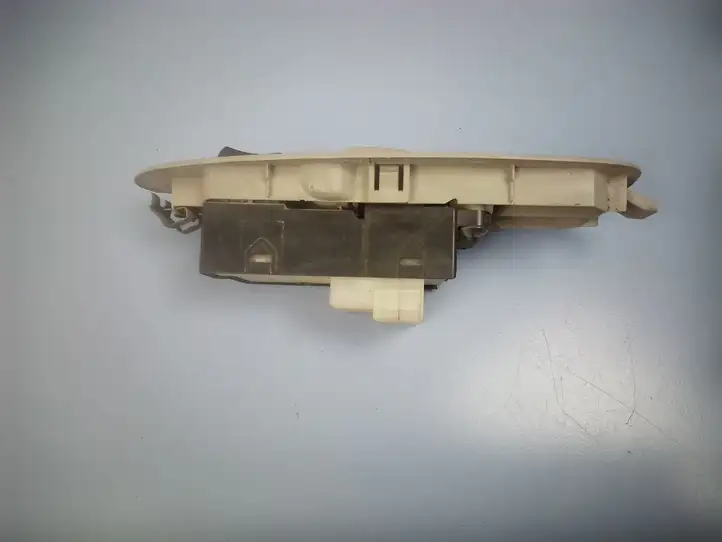 Nissan Almera (2000 - 2006) 80961 Кнопка стеклоподъемников — фото 3