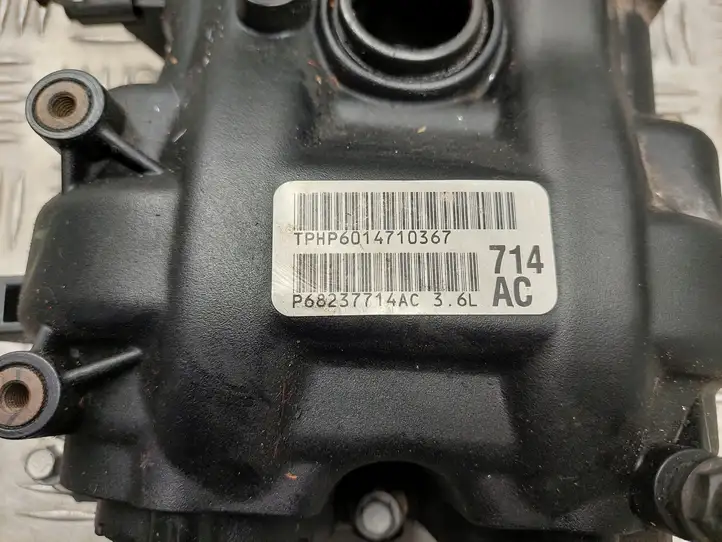 Chrysler Pacifica (2016 - ) 04893802AE Крышка головки блока цилиндров — фото 4