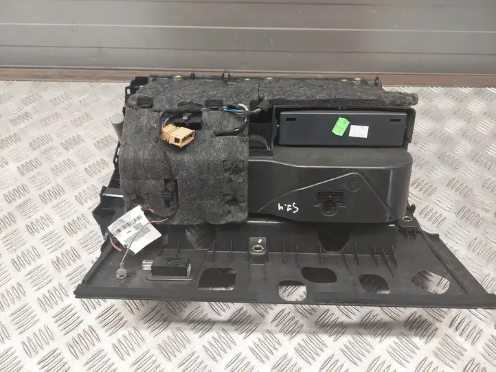 Audi A7 S7 4G (2010 - 2014) 4G1880302A Бардачок в сборе — фото 5