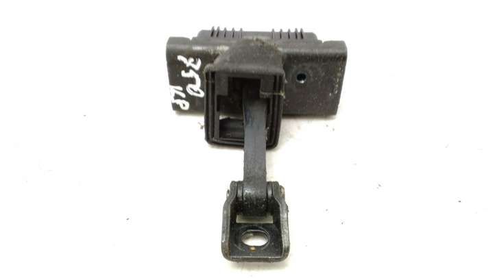 BMW Z4 E85 E86 (2002 - 2008)  7051746 Ограничитель открывания двери