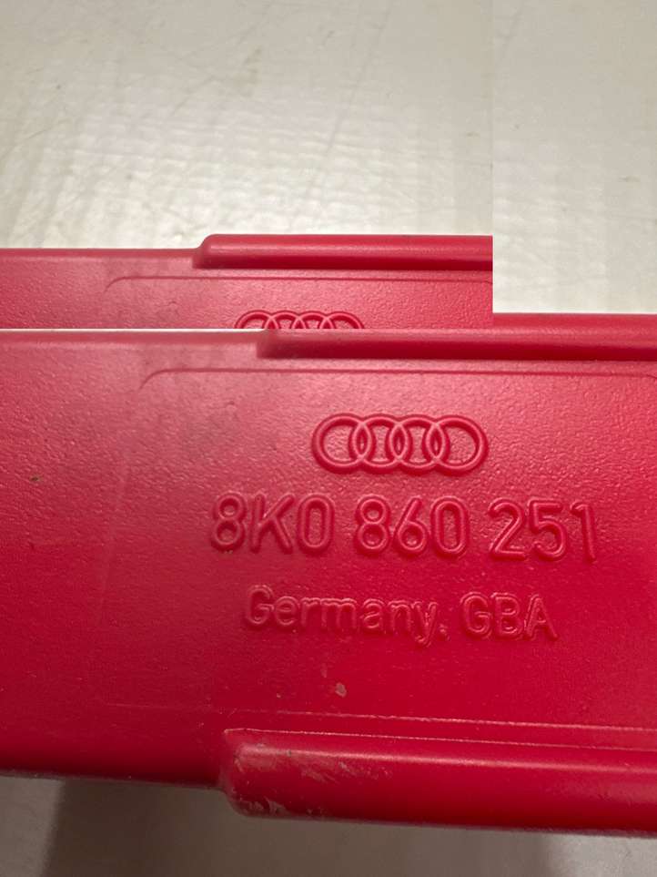 Audi A6 (2014 - 2018)  8K0860251 Аварийный знак