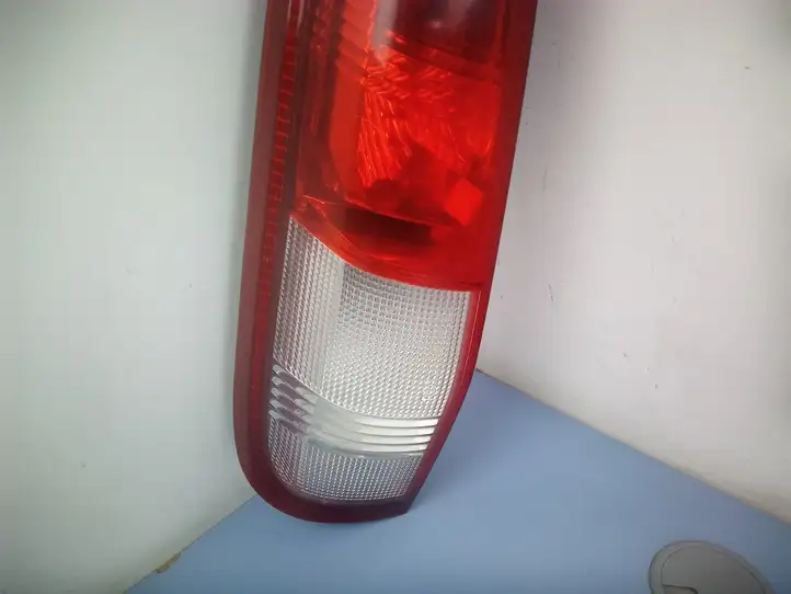 Nissan X-Trail T30 (2001 - 2007) 265558H301 Задний фонарь в кузове — фото 6