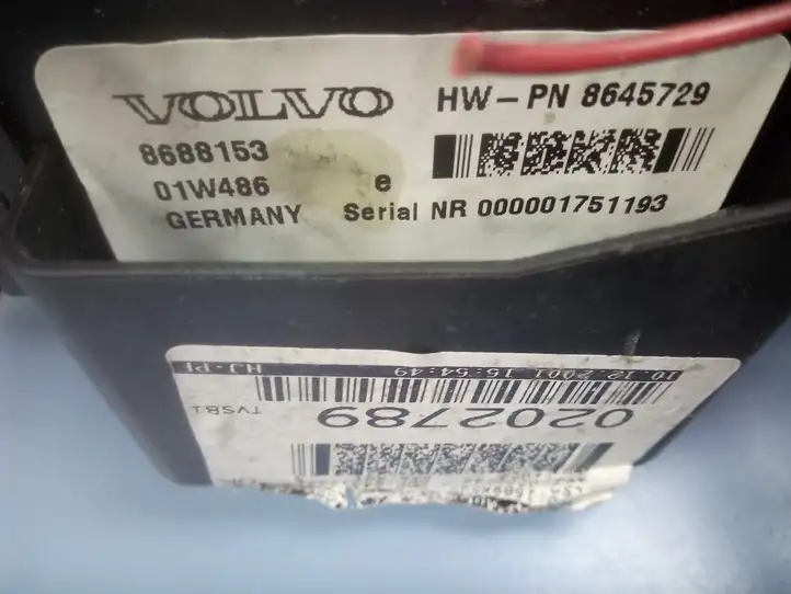 Volvo S60 (2000 - 2004) 8688153 Блок предохранителей — фото 2
