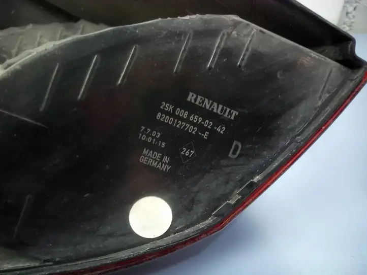 Renault Scenic II - Grand scenic II (2003 - 2006) 8200127702E Задний фонарь в кузове — фото 3