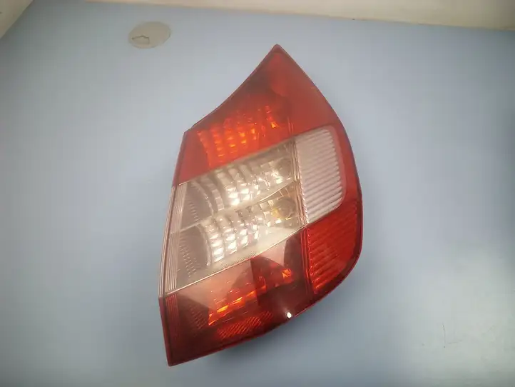 Renault Scenic II - Grand scenic II (2003 - 2006) 8200127702E Задний фонарь в кузове — фото 4