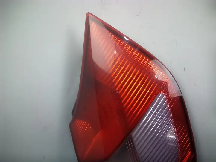 Renault Scenic II - Grand scenic II (2003 - 2006) 8200127702E Задний фонарь в кузове — фото 6