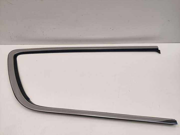 Chrysler Pacifica (2016 - )  68227296AC Отделка заднего бокового стекла