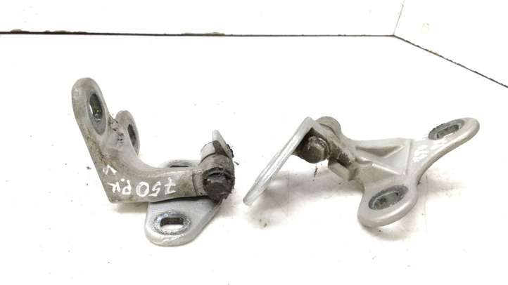 BMW Z4 E85 E86 (2002 - 2008)  3547 Комплект петель передней двери