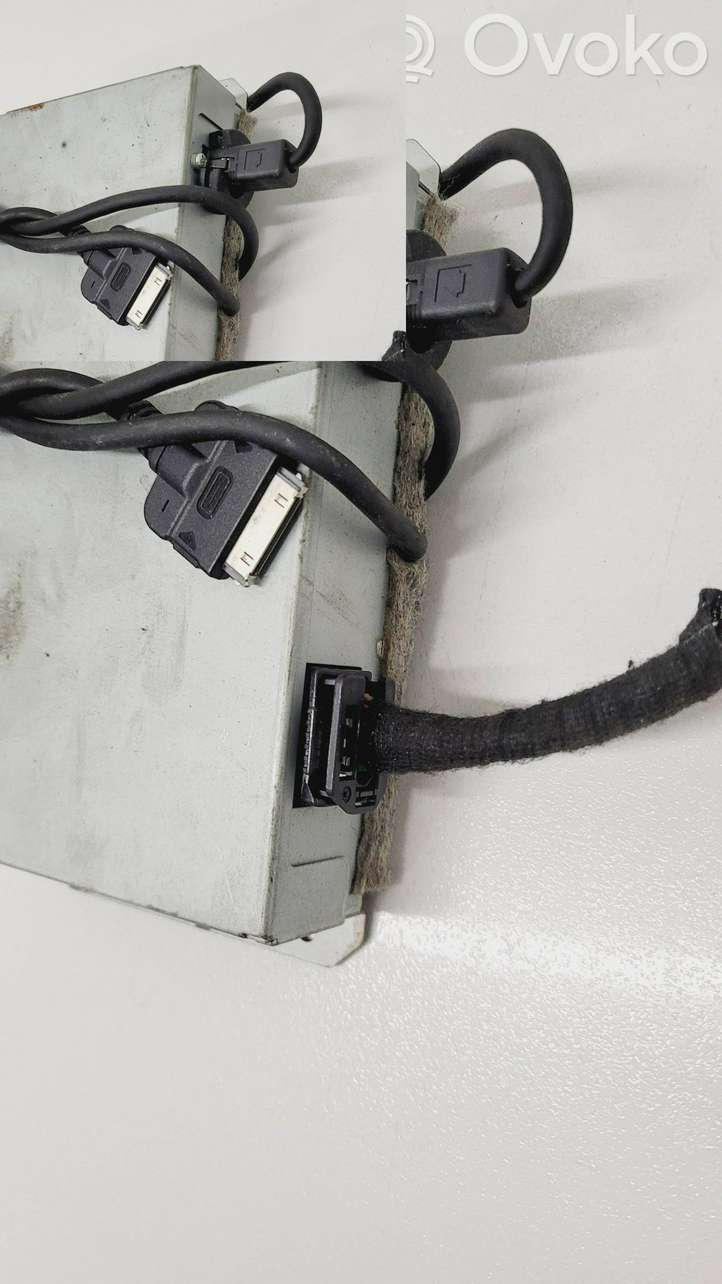 BMW 6 E63 E64 (2002 - 2010)  61120415047 Разъем iPod