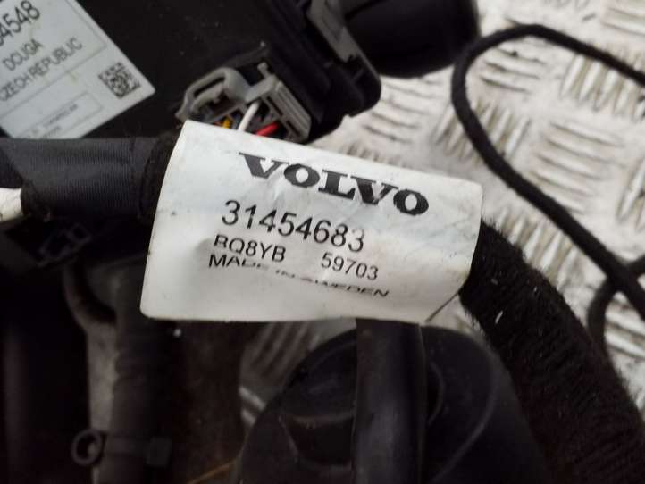 Volvo XC90 (2014 - 2019)  31454834 Комплект крюка