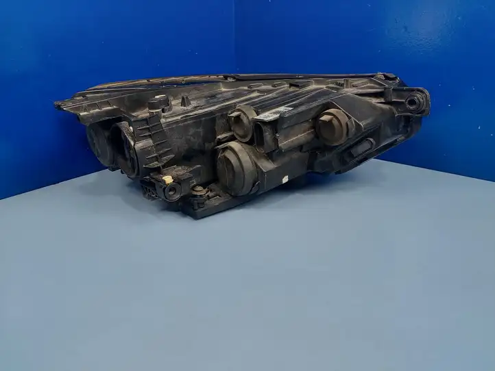 Volkswagen PASSAT B8 (2015 - ) 3G1941005C Передняя фара — фото 2