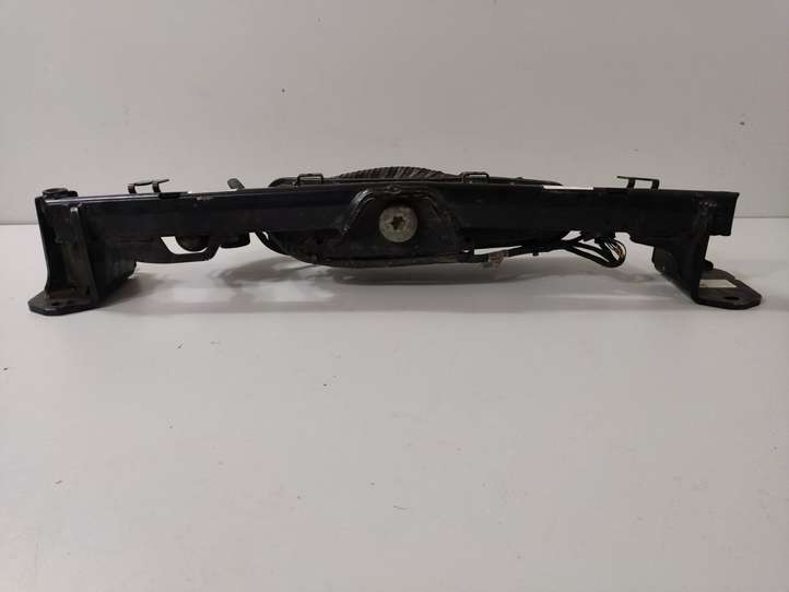 BMW 5 G30 G31 (2016 - )  6888468 Комплект крюка