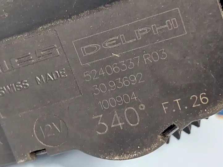 Opel Astra J (2009 - 2012) 52406337R03 Двигатель задвижки потока воздуха — фото 2