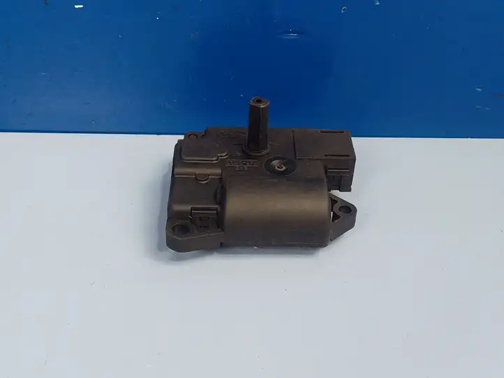 Ford Focus (1998 - 2004) XS4H19E616AB Двигатель задвижки потока воздуха — фото 2