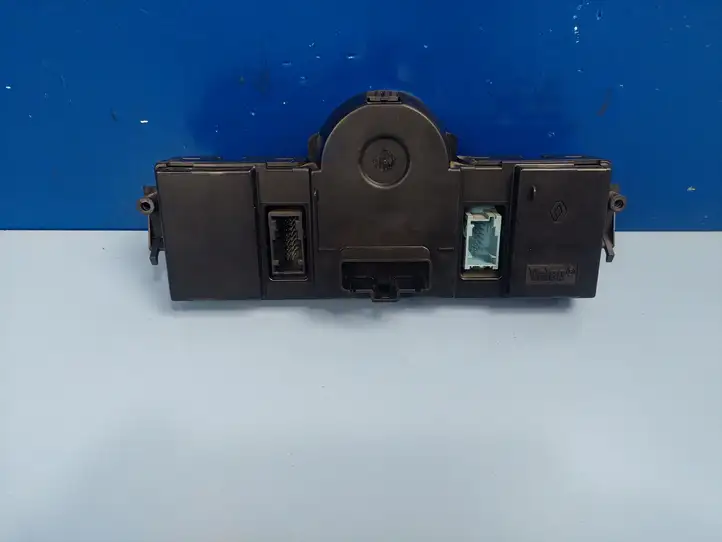 Renault Scenic II - Grand scenic II (2003 - 2006) 8200265572 Блок управления климат-контролем — фото 7