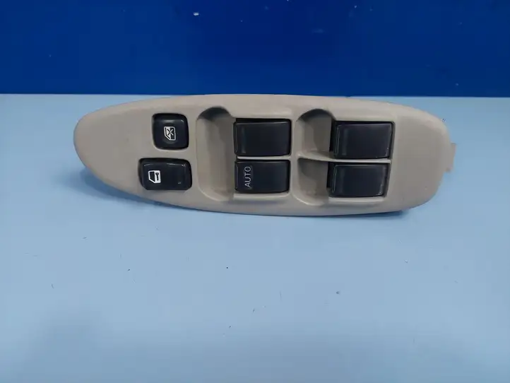 Nissan Almera (2000 - 2006) 80961BU400 Кнопка стеклоподъемников — фото 1