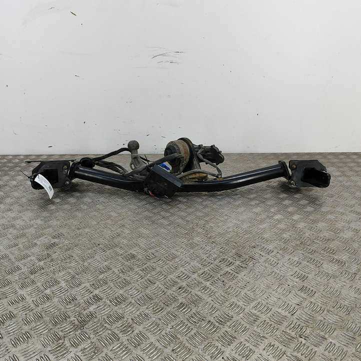 Mercedes-Benz C W205 (2014 - 2021)  10056010 Комплект крюка