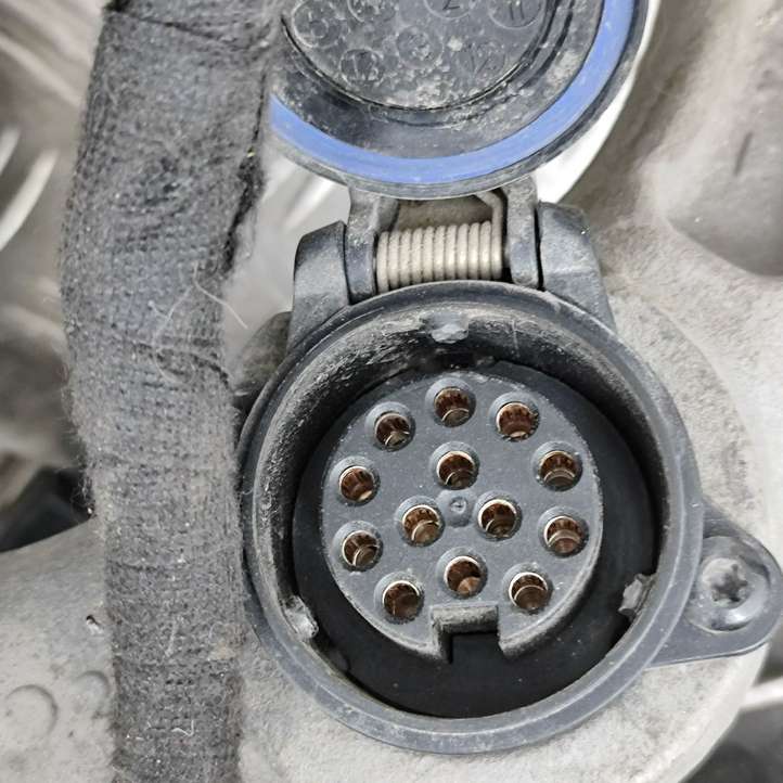 Mercedes-Benz C W205 (2014 - 2021)  10056010 Комплект крюка