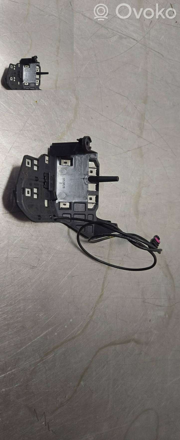 Mercedes-Benz E W213 (2016 - )  A2139054201 Антенна Bluetooth
