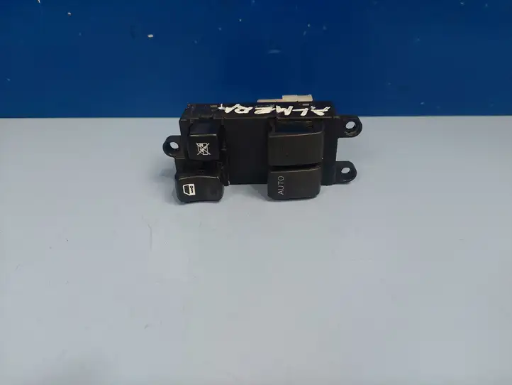 Nissan Almera (2000 - 2006) 80961BU200 Блок кнопок стеклоподъемников — фото 1