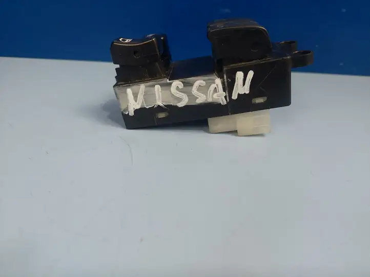Nissan Almera (2000 - 2006) 80961BU200 Блок кнопок стеклоподъемников — фото 2