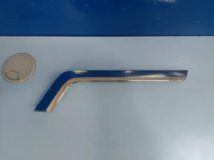Toyota Hilux (AN120, AN130) (2020 - ) 53124YP050 Молдинг переднего бампера — фото 1
