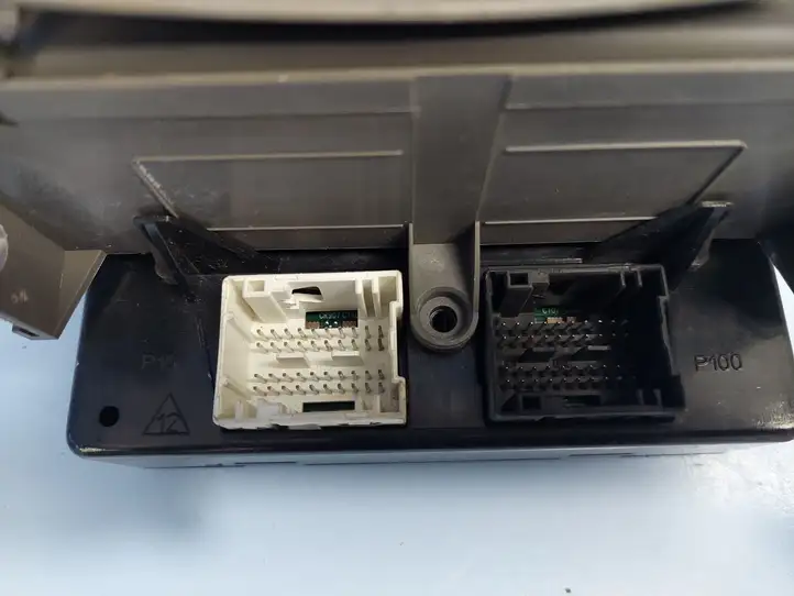 Renault Laguna II (2001 - 2005) 8200300662 Блок предохранителей (комплект) — фото 6