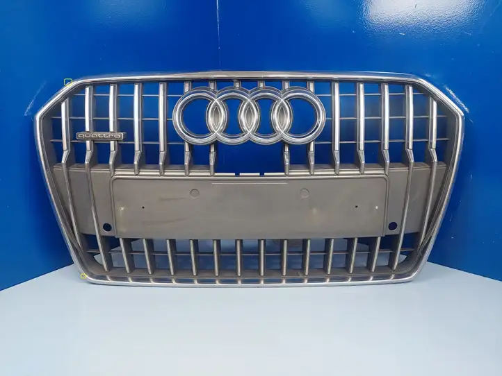 Audi A6 C7 (2014 - 2018) 4G0853653Q Верхняя решетка радиатора — фото 1