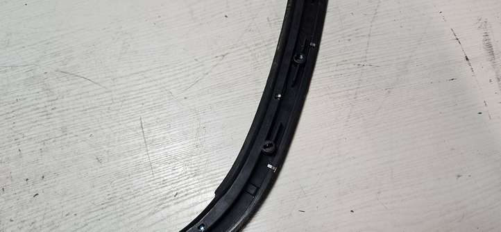 Chrysler Pacifica (2016 - )  68227296AD Отделка заднего бокового стекла