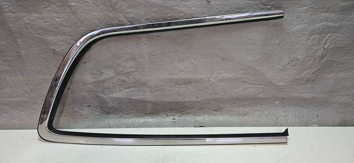 Chrysler Pacifica (2016 - )  68227297AD Отделка заднего бокового стекла