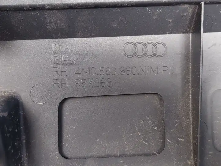 Audi Q7 4M (2015 - ) 4M0583960N Молдинг передней двери — фото 3