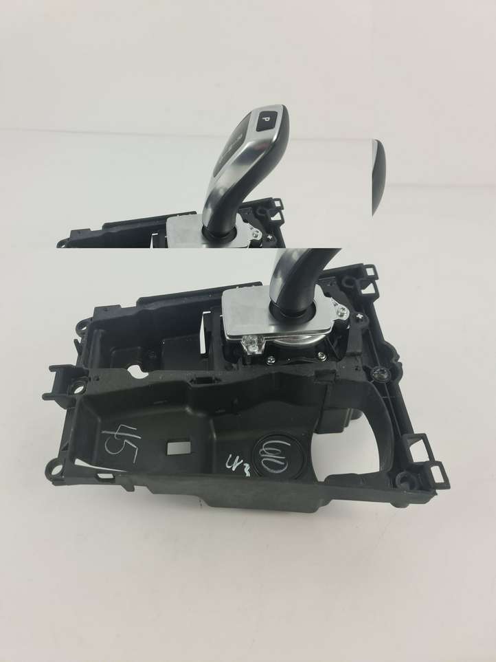 BMW X5 E70 (2006 - 2013)  10022149 Рычаг переключения передач
