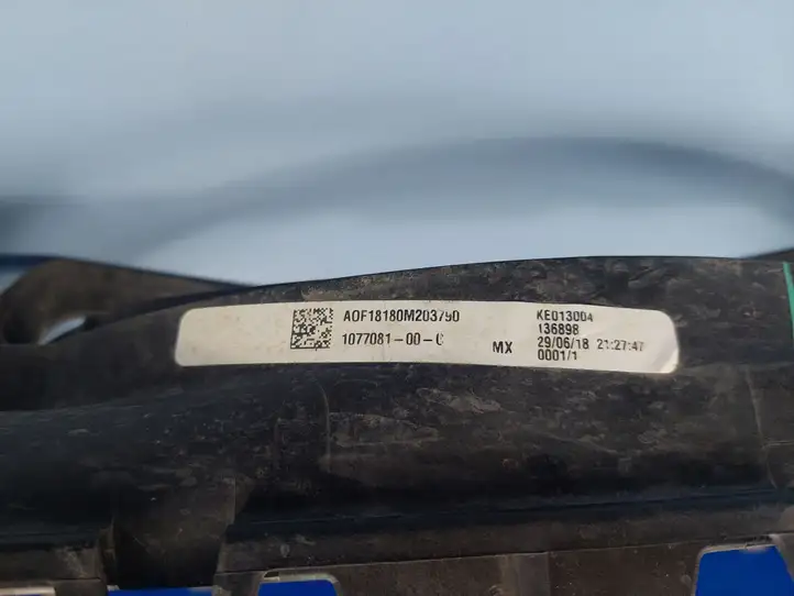 Tesla Model S (2012 - 2016) 107708400D Дифузор радиатора — фото 4