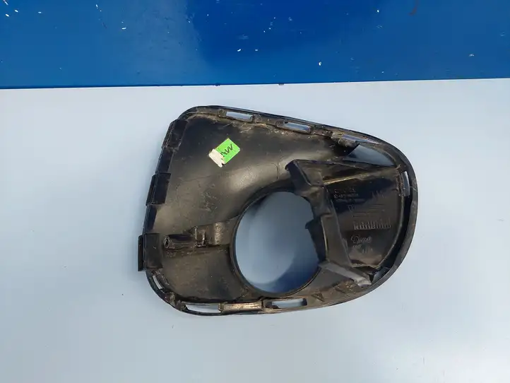 Toyota Avensis T270 (2015 - 2018) 8148205040 Решетка противотуманной фары — фото 3