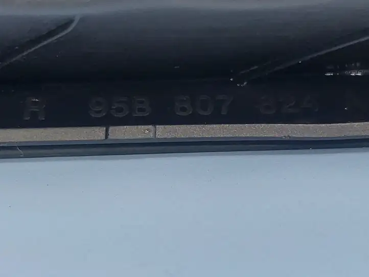 Porsche Macan (95B) (2014 - 2018) 95B807824A Прочие внешние детали — фото 2
