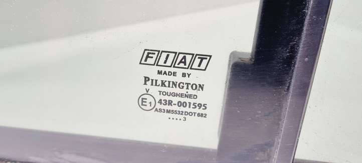 Fiat Doblo (2000 - 2009)  43R001595 Стекло раздвижных дверей