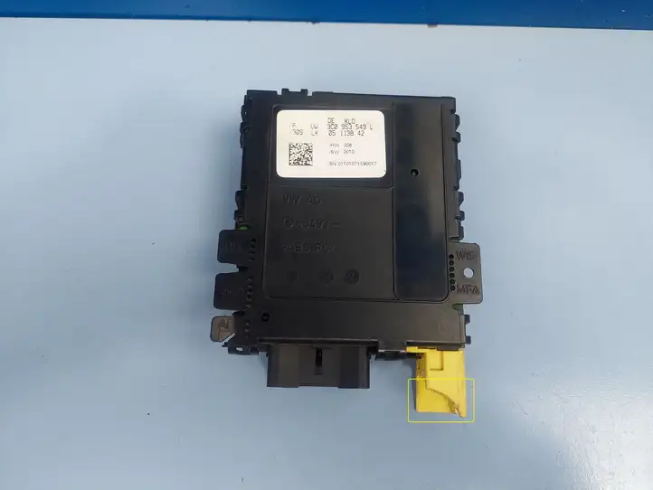 Volkswagen PASSAT B6 (2005 - 2010) 3C0953549L Датчик угла поворота руля — фото 1