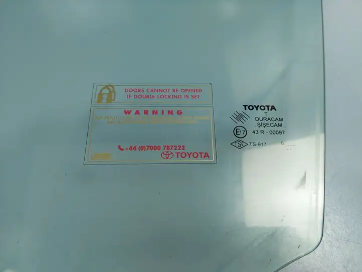 Toyota Verso (2012 - 2015) 43R00097 Стекло передней двери — фото 2