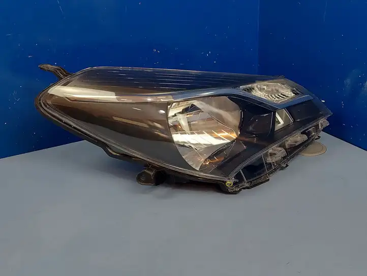 Toyota Yaris (2014 - 2019) 811300DA10 Передняя фара — фото 13