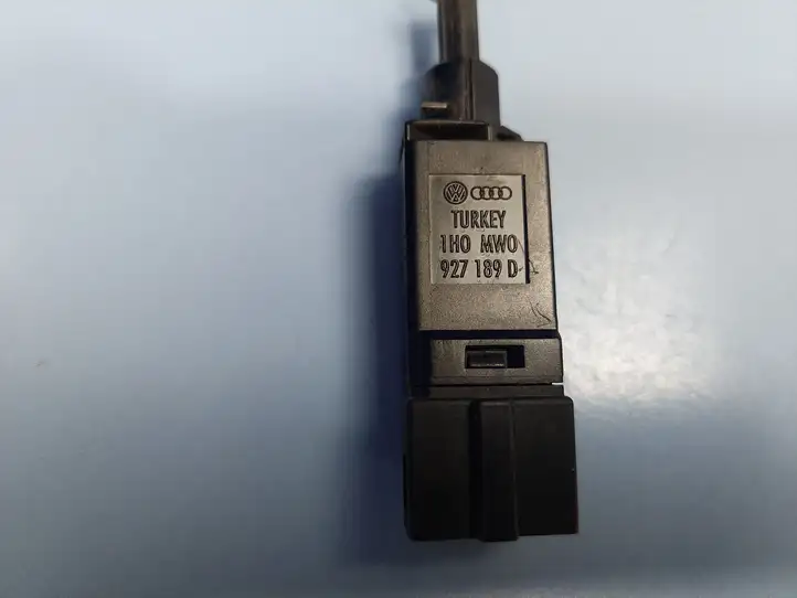(2001 - ) 1H0927189D Датчик педали сцепления — фото 3
