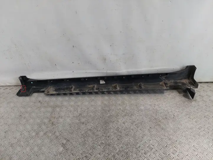 Kia Sportage (2018 - 2021) 87754F1110 Порог кузова — фото 9