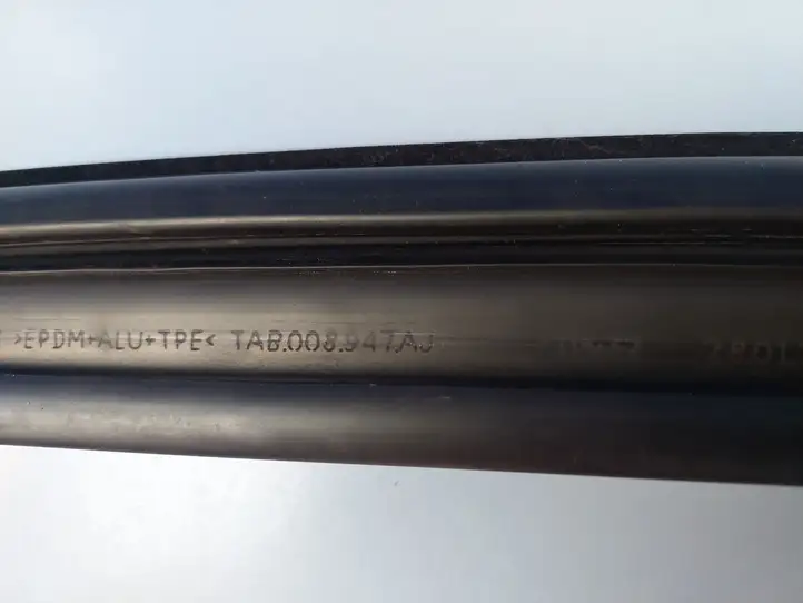 Volkswagen PASSAT B8 (2015 - ) 3G5839431 Уплотнитель стекла задней двери — фото 11