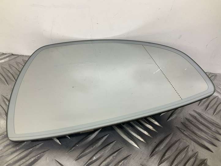 Audi TT (2006 - 2010)  8J0857536L Стекло бокового зеркала